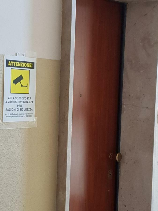 A "Casa Inn-Centro" Monolocale كاتانيا المظهر الخارجي الصورة