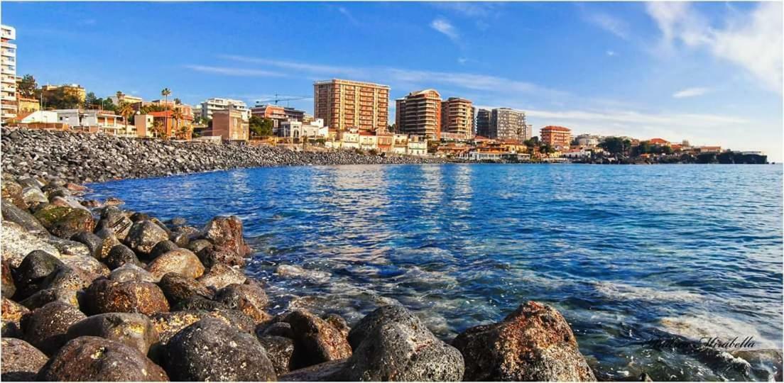 A "Casa Inn-Centro" Monolocale كاتانيا المظهر الخارجي الصورة